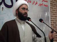 امام جمعه نمين: اتحاد مسلمانان و مقاومت مردم غزه و فلسطين راه نجات قدس است
