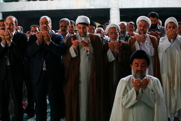 نماز عيد سعيد فطر در استان لرستان اقامه شد