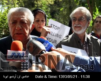 Veteran actor Entezami, family ask UN to stop Israeli war on Gaza Veteran actor Entezami, family ask UN to stop Israeli war on Gaza