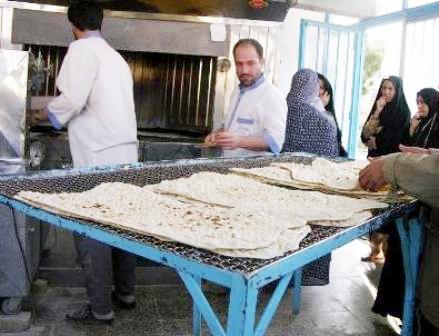 آرد با درجه سبوس گيري 13.5 درصد در آذربايجان غربي توزيع مي شود