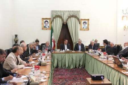 VP underlines development of non-oil exports VP underlines development of non-oil exports