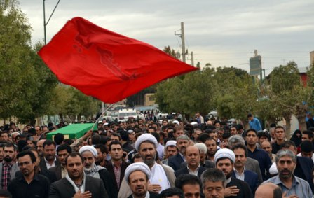 پيكر شهيد مدافع حرم حضرت زينب(س)در شهرستان بهارستان تشييع شد