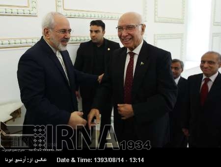 Zarif se reúne con el Asesor del Primer Ministro de Paquistán Zarif se reúne con el Asesor del Primer Ministro de Paquistán