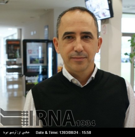 Profesor español elogia la música tradicional iraní Profesor español elogia la música tradicional iraní