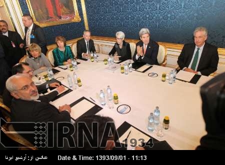 Zarif concluye las conversaciones con EU3, y comienza las negociaciones con Hammond Zarif concluye las conversaciones con EU3, y comienza las negociaciones con Hammond