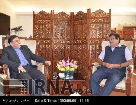 Ministro indio: Irán y la India tienen muchas posibilidades para cooperar Ministro indio: Irán y la India tienen muchas posibilidades para cooperar