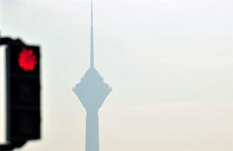شاخص كیفیت هوای شهر تهران در شرایط ناسالم برای گروه های حساس قرار دارد