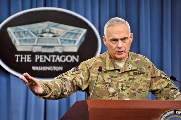 فرمانده آمریكایی : مبارزه با داعش دستكم سه سال زمان می برد