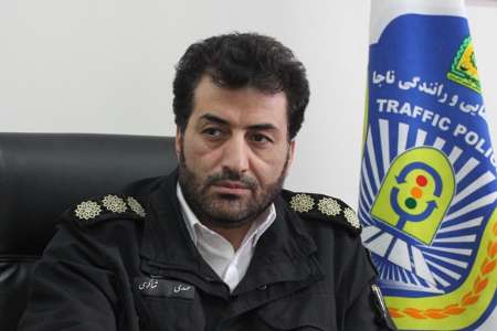 برف تردد خودروها دربرخی جاده های ملایر را بدون زنجیر چرخ غیرممكن كرد برف تردد خودروها دربرخی جاده های ملایر را بدون زنجیر چرخ غیرممكن كرد