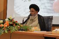 نباید اجازه داد انقلاب اسلامی تبدیل به انقلاب مادیات شود