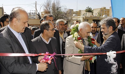 زنجیره انسانی با نام خیر مدرسه ساز