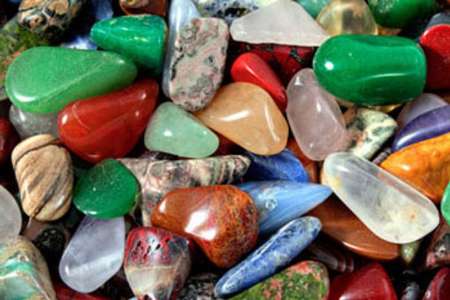 60 درصد سنگهای قیمتی و نیمه قیمتی موجود در ایران در خراسان رضوی شناسایی شده اند