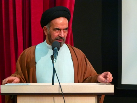 معاون نهاد كتابخانه های عمومی: دغدغه برای كتابخوانی وجود ندارد معاون نهاد كتابخانه های عمومی: دغدغه برای كتابخوانی وجود ندارد