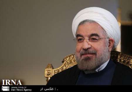 صدر روحانی نے 'تہران-قم-اصفہان' تیز رفتار ریل منصوبے کی تعمیر کا افتتاح کردیا