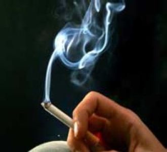 سیگار كشیدن احتمال مرگ زود هنگام را سه برابر افزایش می دهد