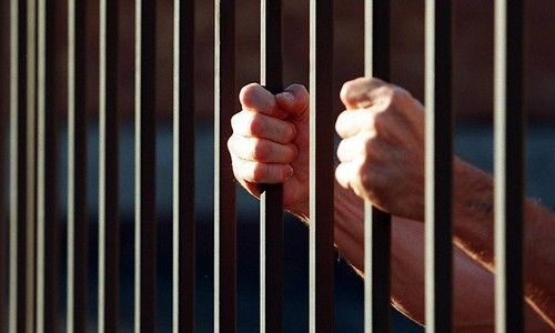 مدير عامل ستاد ديه خوزستان: شاكيان، بهترين خيرين در آزادسازي زندانيان جرايم غير عمد هستند مدير عامل ستاد ديه خوزستان: شاكيان، بهترين خيرين در آزادسازي زندانيان جرايم غير عمد هستند