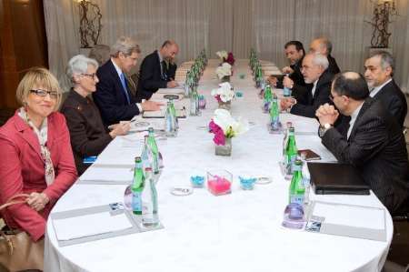 Zarif, Kerry continue talks in Montreux Zarif, Kerry continue talks in Montreux