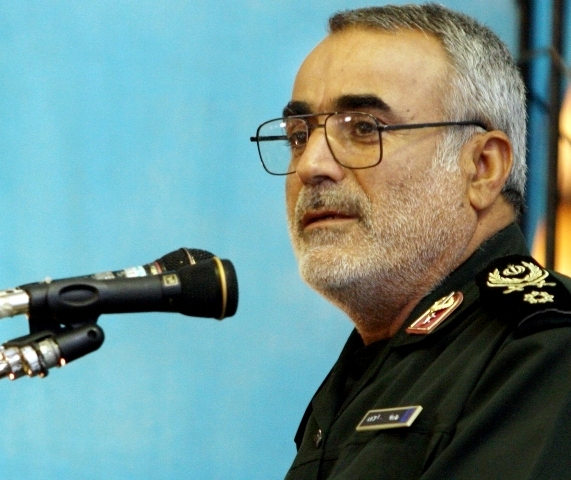 فرمانده سپاه كرمان: شهدا قهرمانان تاريخ ساز ملت ايران هستند فرمانده سپاه كرمان: شهدا قهرمانان تاريخ ساز ملت ايران هستند