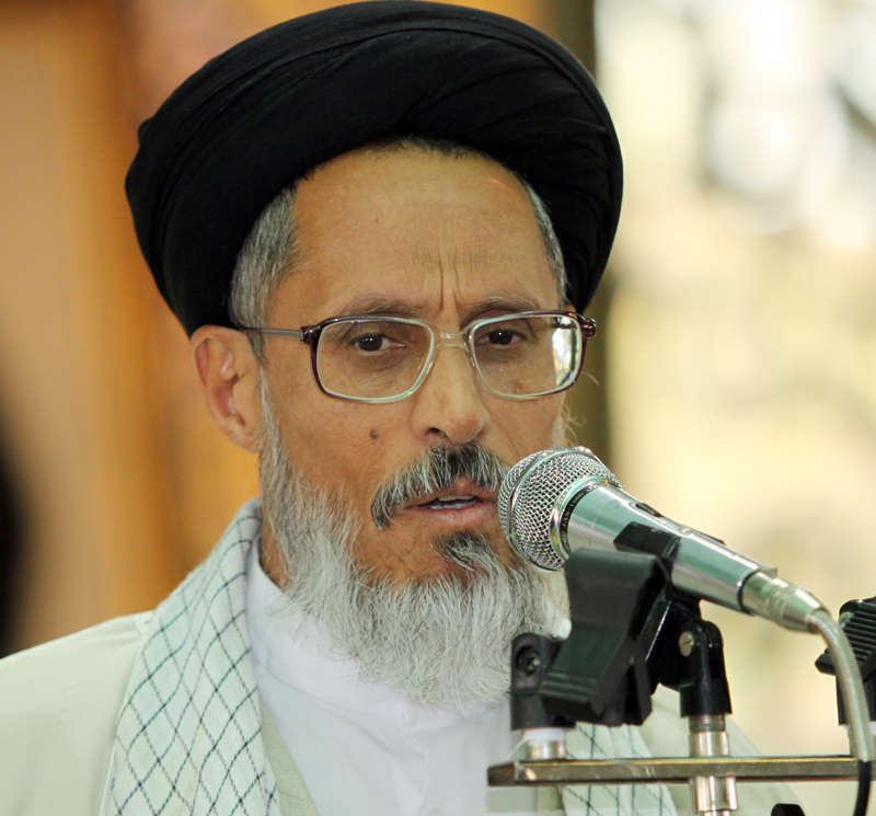 امام جمعه سيرجان: ملت ايران از مواضع بحق خود عقب نشيني نمي كند امام جمعه سيرجان: ملت ايران از مواضع بحق خود عقب نشيني نمي كند