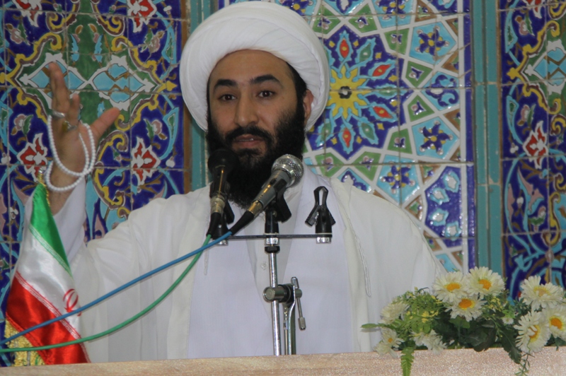امام جمعه قصرشيرين: شهدا سند افتخار نظام اسلامي هستند امام جمعه قصرشيرين: شهدا سند افتخار نظام اسلامي هستند
