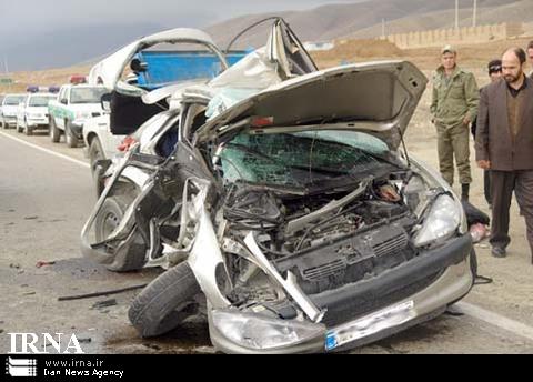حادثه رانندگی در محور اسلام آبادغرب به حمیل 2 كشته و سه زخمی به جا گذاشت حادثه رانندگی در محور اسلام آبادغرب به حمیل 2 كشته و سه زخمی به جا گذاشت