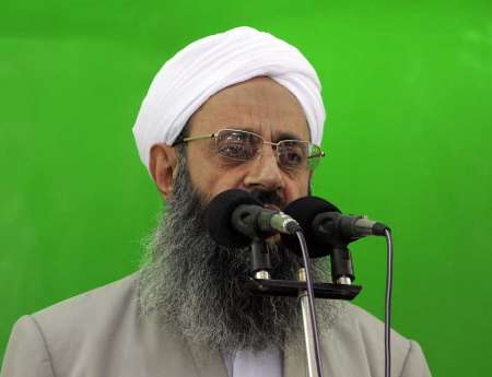 امام جمعه مسجد مكی اهل سنت زاهدان رحلت مادر رییس جمهور را تسلیت گفت امام جمعه مسجد مكی اهل سنت زاهدان رحلت مادر رییس جمهور را تسلیت گفت