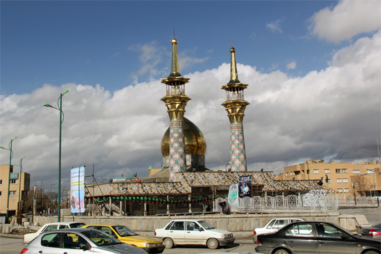 حضور روزانه 40 هزار نفر در بقاع متبركه و شاخص همدان