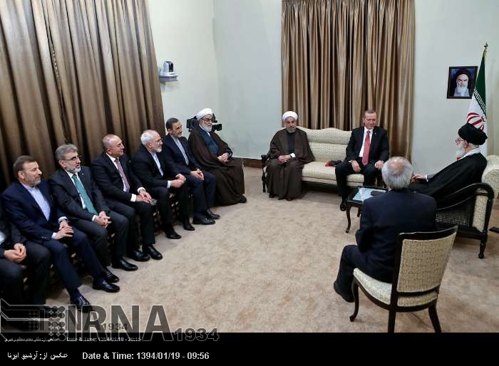 Ayetullah Hamenei: Yemen’de çözüm yolu saldırılar ve dış müdahalenin durmasıdır Ayetullah Hamenei: Yemen’de çözüm yolu saldırılar ve dış müdahalenin durmasıdır