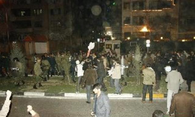 شهروندان مشهدي اقدام ننگين ماموران سعودي را تقبيح كردند