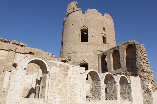 مسوولان دیر بوشهر: جاذبه های تاریخی وگردشگری این شهرستان به توجه نیاز دارد
