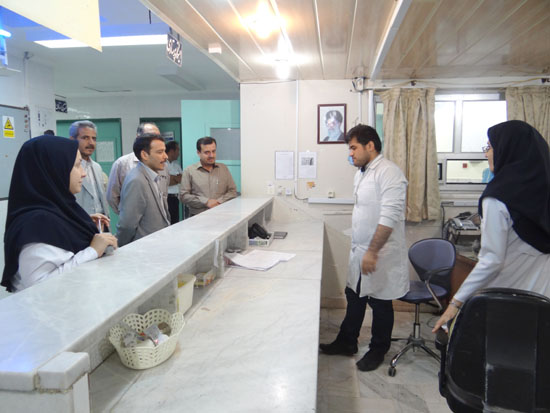 آزمایشگاه تنها بیمارستان خورموج بوشهر تعطیل شد