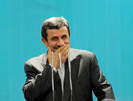 ري شهري:احمدي نژاد معتقد بود امام زمان شخصا او را هدايت مي كند