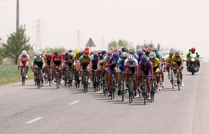 مرحله چهارم تور دوچرخه سواری ایران - آذربایجان از ارومیه آغاز شد
