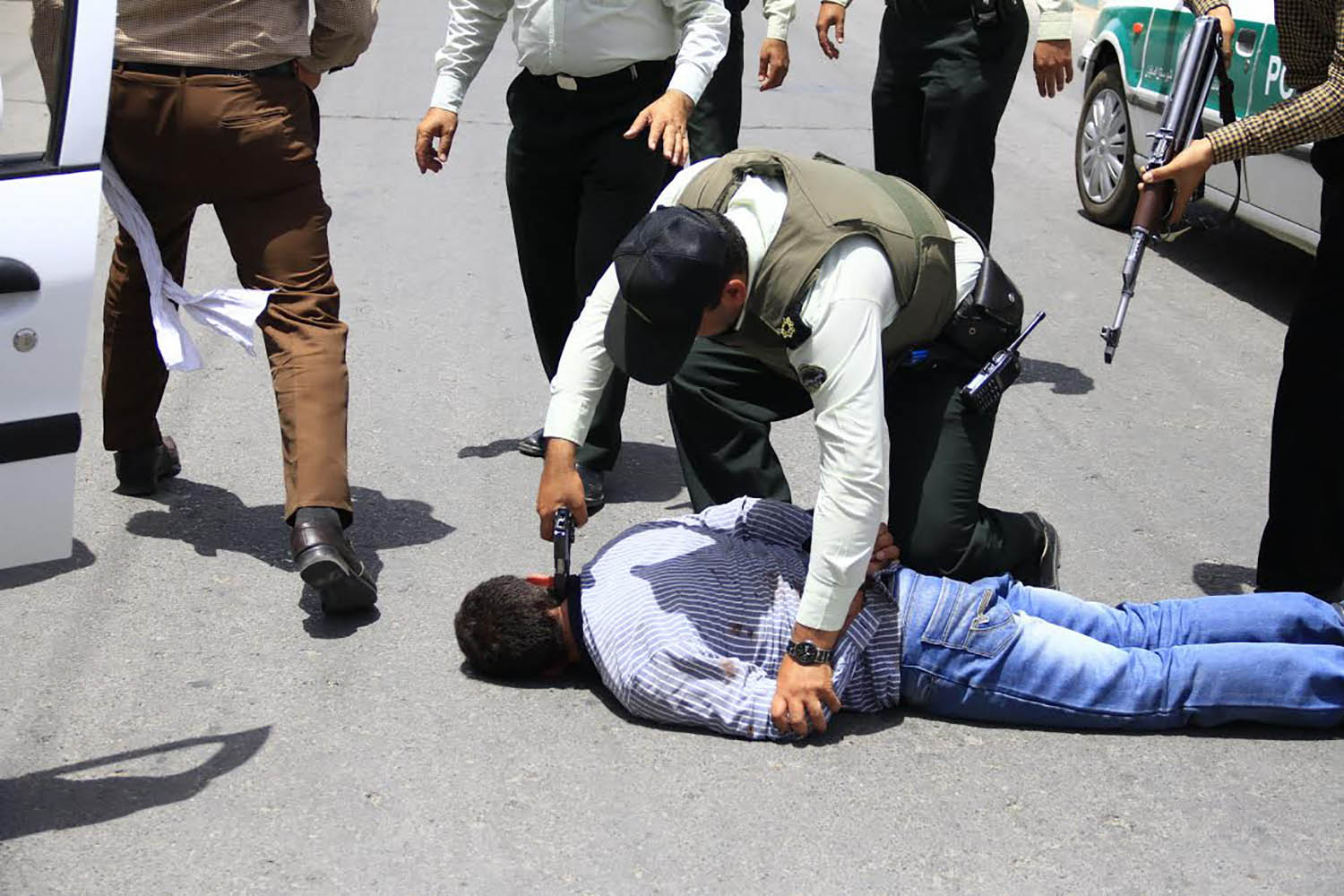 جزییات دستگیری سارقان مسلح بانك مسكن سپاهانشهر اصفهان جزییات دستگیری سارقان مسلح بانك مسكن سپاهانشهر اصفهان