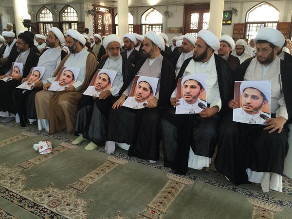 تضامنًا مع الشيخ علي سلمان..علماء البحرين يدعون لمسيرة «جمعة لن نترك الأمين» تضامنًا مع الشيخ علي سلمان..علماء البحرين يدعون لمسيرة «جمعة لن نترك الأمين»
