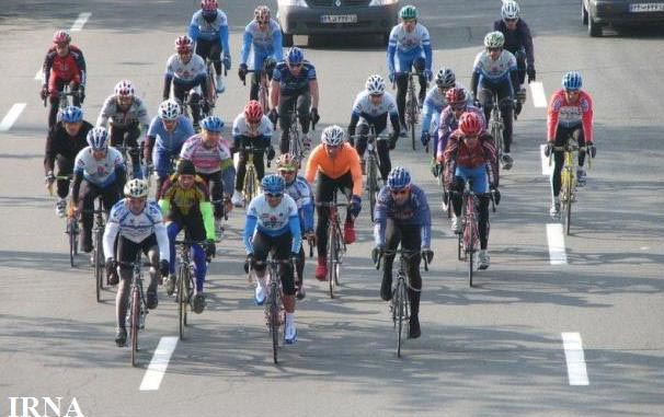 دوچرخه سواران قمي به مسابقات پيست قهرماني كشور اعزام شدند