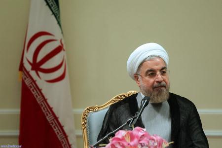 الرئیس روحانی: التكفیریون یقطّعون الناس إربا فی المساجد باسم الاسلام والقرآن الرئیس روحانی: التكفیریون یقطّعون الناس إربا فی المساجد باسم الاسلام والقرآن