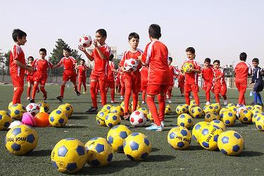 ليست مدارس فوتبال مجوزدار در كرمانشاه اعلام شد