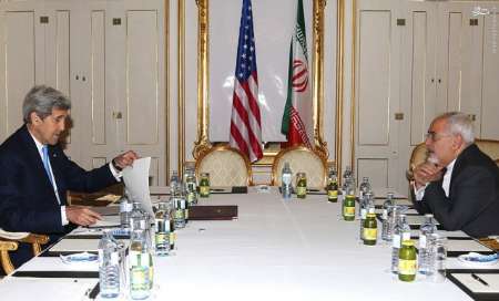 Zarif, Kerry continue nuclear talks to lessen remaining differences