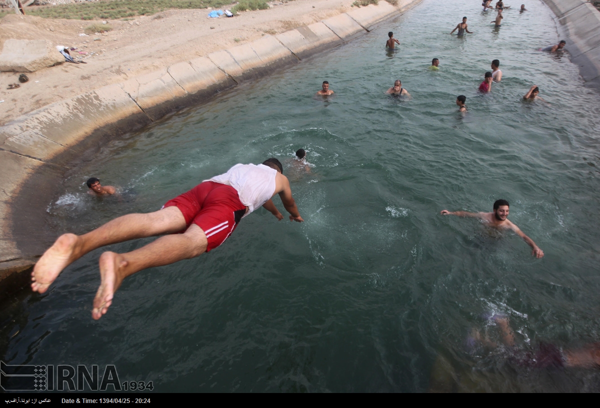 بغداد/شنا در کانال آبیاری