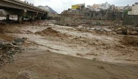 سيل 5 مسافر جاده چالوس را با خود برد/اعزام امدادرسانان به 4 روستاي سيل زده