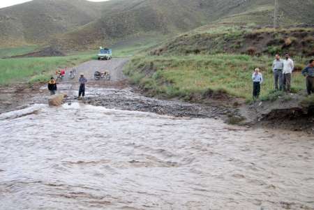 سیل به 20 روستای شهرستان بیجار خسارت وارد كرد