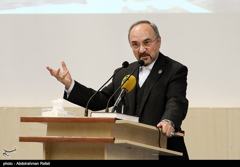 Iran seals over $2b in trade deals with European companies: official Iran seals over $2b in trade deals with European companies: official