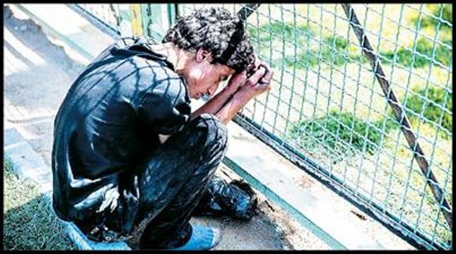 سنگي بر آينه زندگي... سنگي بر آينه زندگي...
