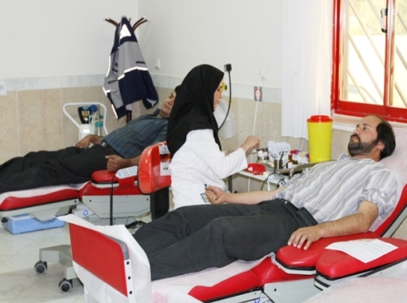 2361 واحد خون در جيرفت و عنبرآباد اهدا شد