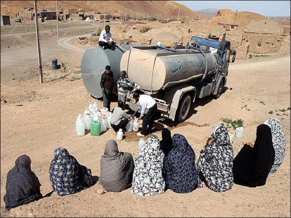 وضعيت آب شهرستان كنگاور بحراني است