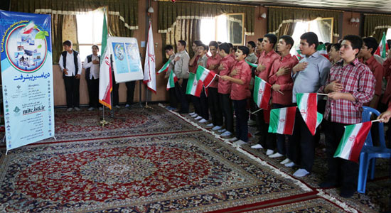 همايش آشنايي دانش آموزان با صنايع دريايي در تهران برگزار شد
