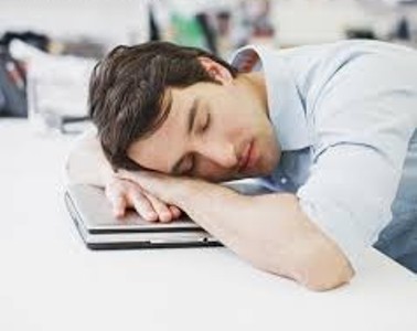 كاهش 10 درصدی خطرحمله قلبی با چرت نیمروزی كاهش 10 درصدی خطرحمله قلبی با چرت نیمروزی
