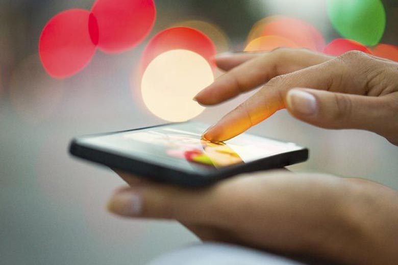 7.2 میلیارد تلفن همراه متعلق به 4.9 میلیارد كاربر در جهان 7.2 میلیارد تلفن همراه متعلق به 4.9 میلیارد كاربر در جهان