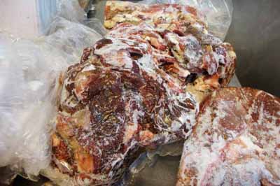 150 كيلوگرم گوشت چرخ كرده فاسد در شهرستان تاكستان كشف شد